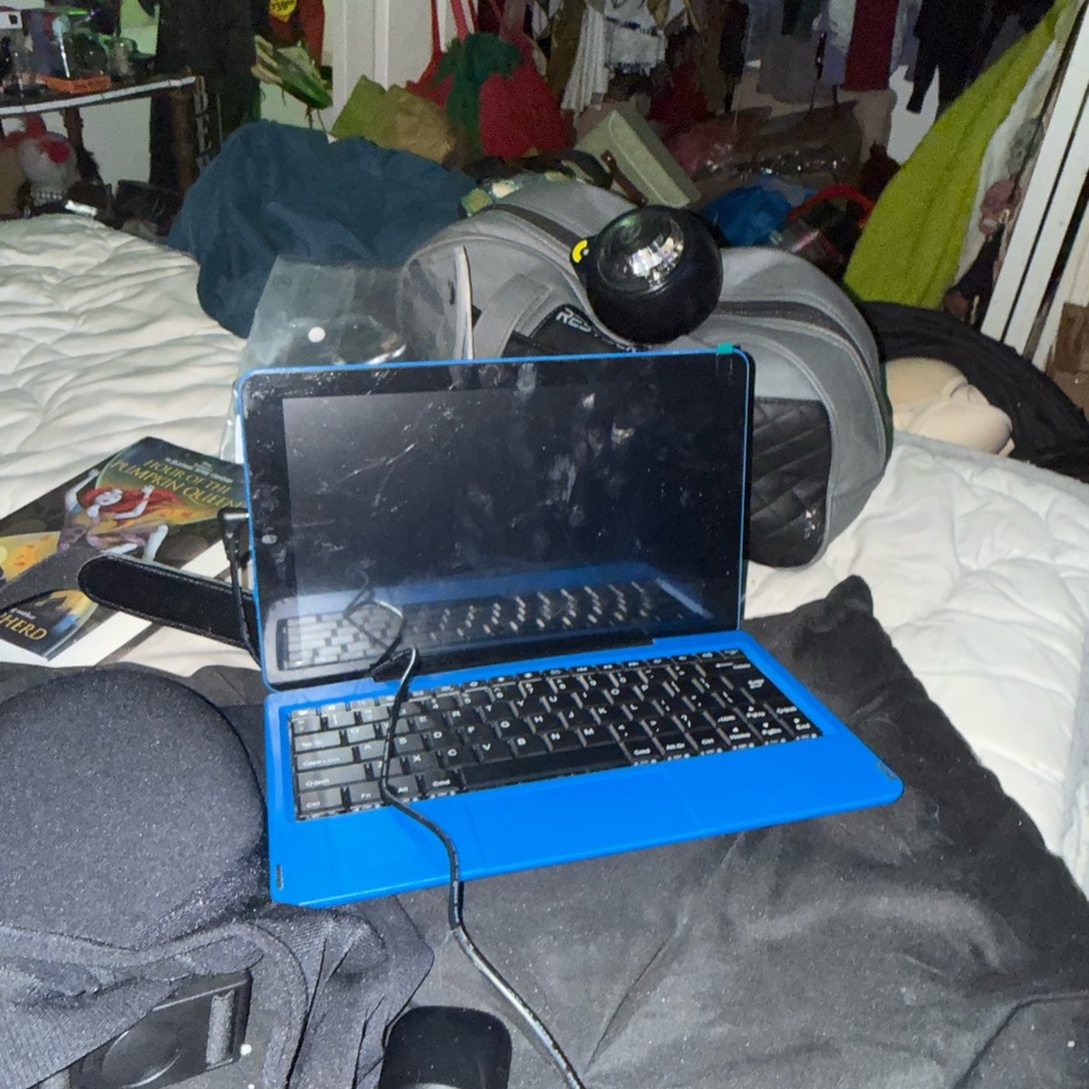 Blue Tablet with Black Keyboard